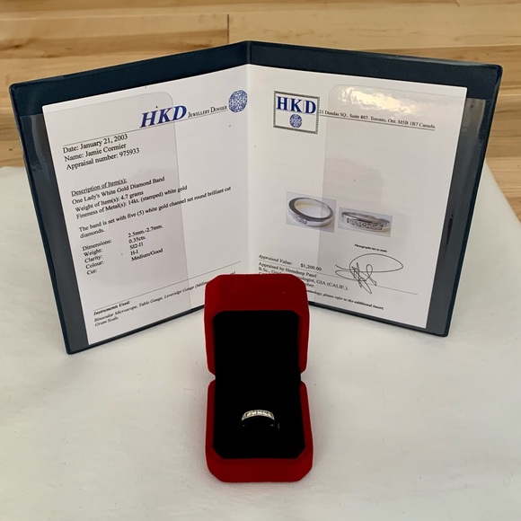 14k White Gold Diamond Band - Picture 5 of 8